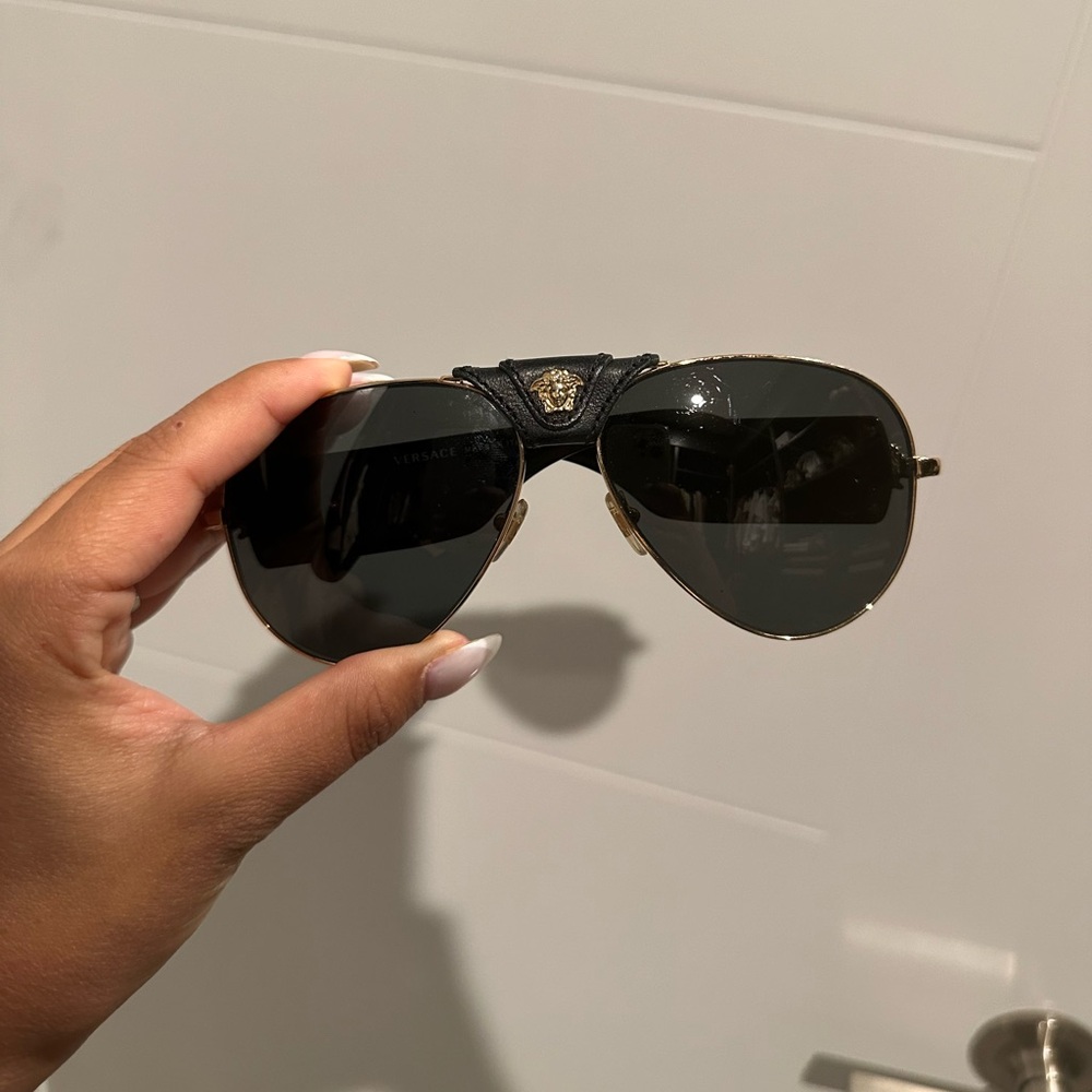 VERSACE AVIATOR SUNGLASSES